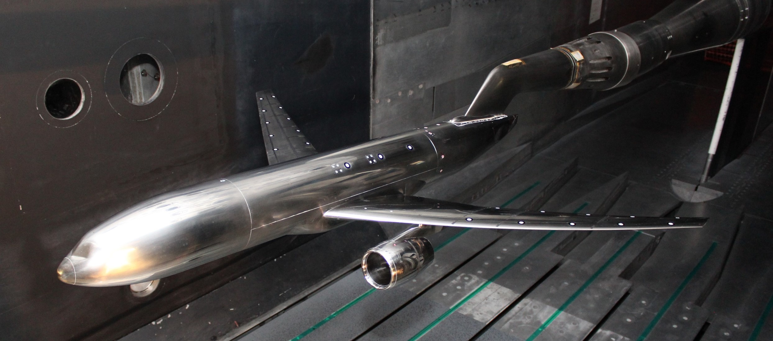 CRM + Nacelle/Pylon in Tunnel